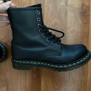 Dr.Marten leather boots size 8 women’s